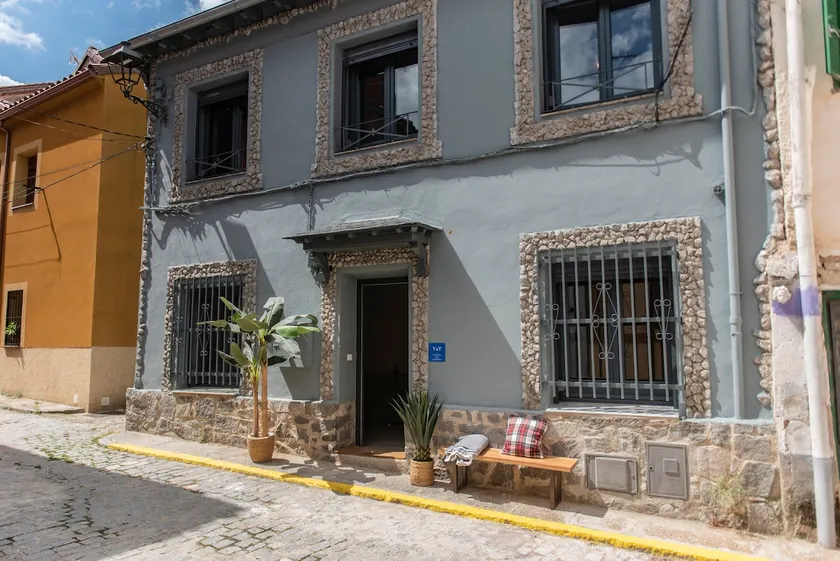 La Granja Villa - Image 1