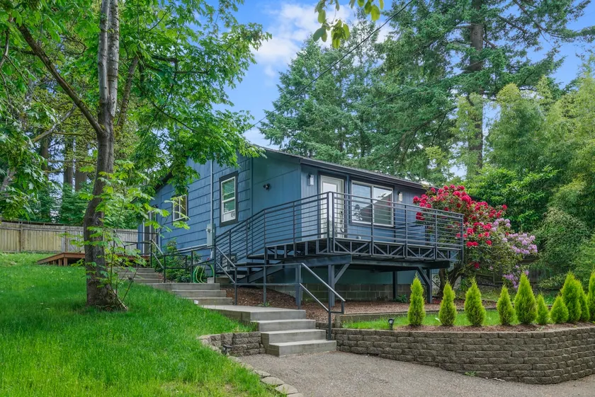 Private Sauna & Hot Tub Retreat | Quiet PDX Home - Image 1