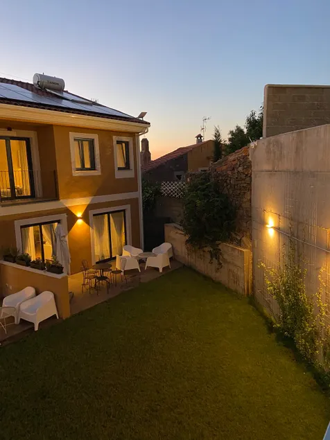 Ideal family cottage | 3 bedrooms and 2 bathrooms - Image 1
