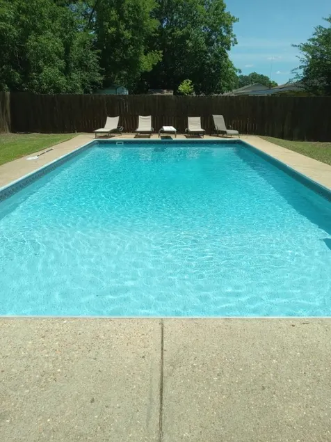 Sweet Home Alabama 4BR 2BA oasis with pool WI-FI - Image 1