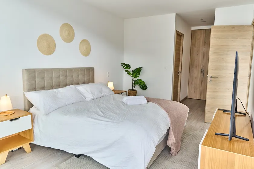 Boho apt-balcony in La Carolina, 60" TV 4K - Image 1