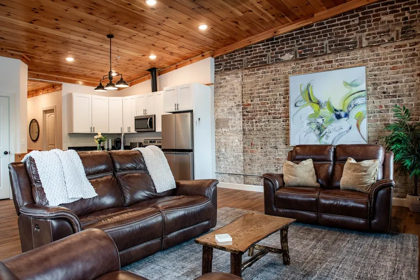 Lady Capulet Apart. New 4 bedrooms/2bath Apartment - Image 1