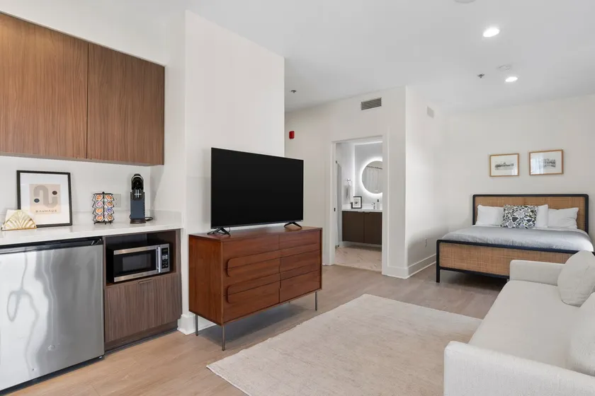 Willie Morris Loft at Belhaven Town Center - Image 1