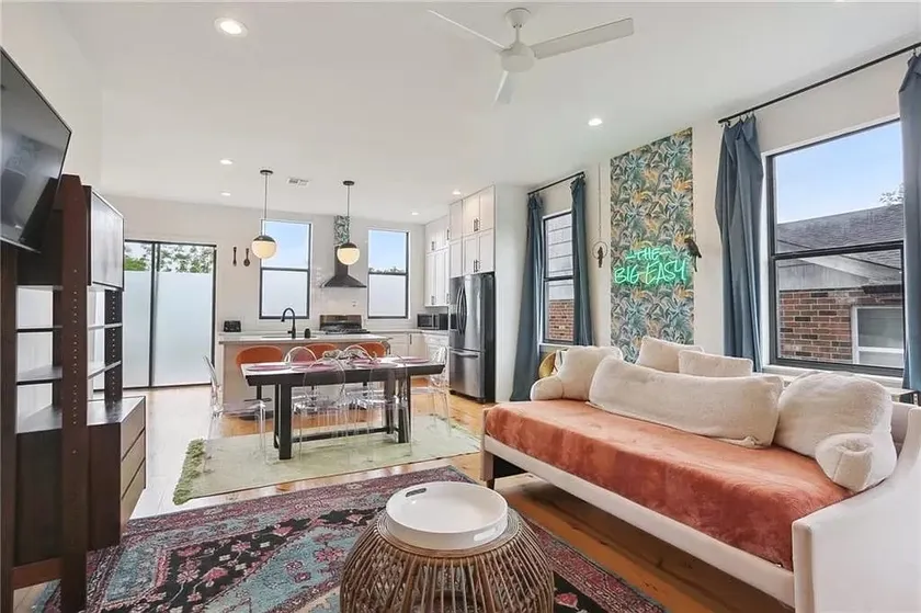Maison Tropicale - New Luxury Home in Bywater - Image 1