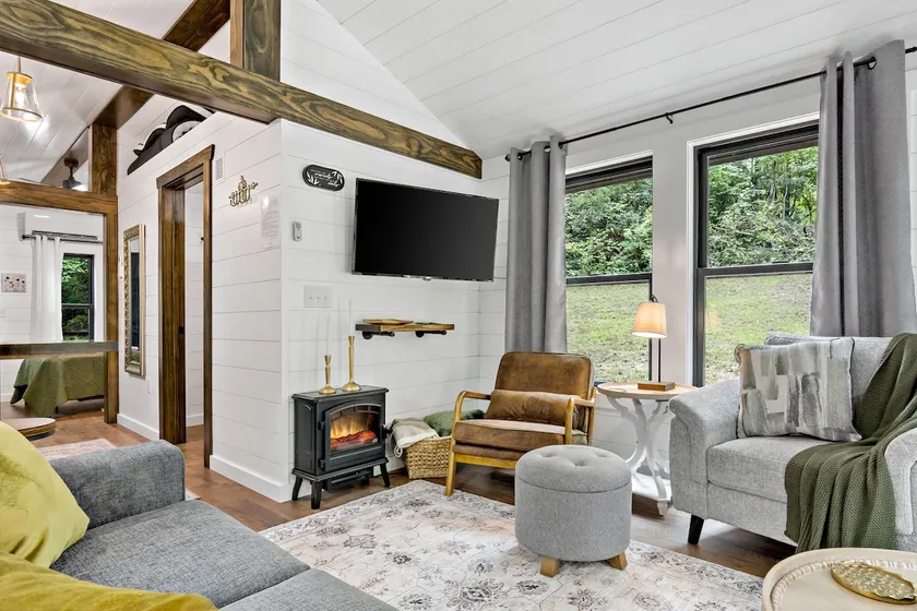 *Diamond in the Woods* luxurious, romantic cabin! - Image 1