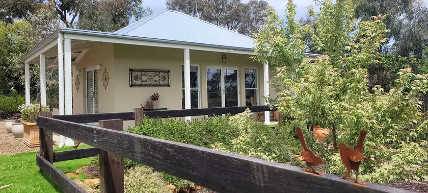 The Snug in Historic Berrima. Couples only. - Image 1