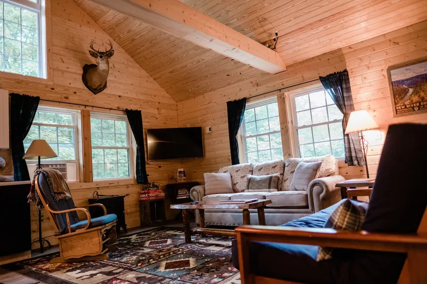 Peaceful Mountain Cabin Retreat - Image 1