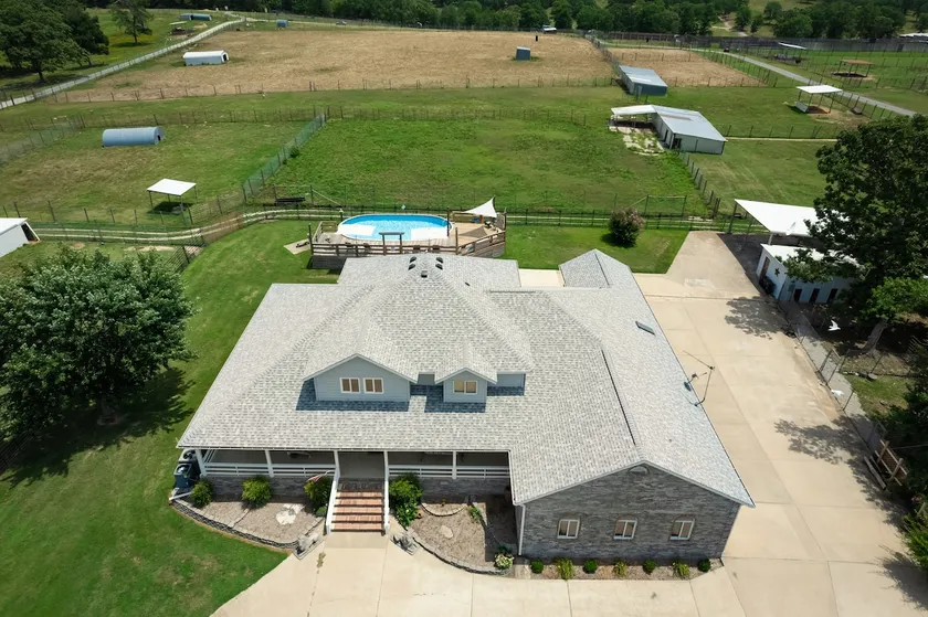 Safari Park House - Image 1
