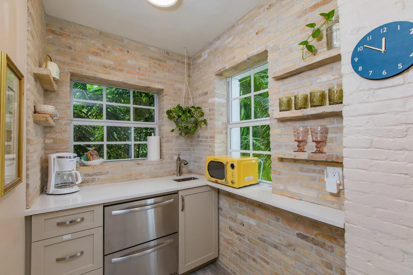 Moko Jumbie House - \"Historic Suite\" \nA Modern 1-Bedroom Oasis. - Image 1