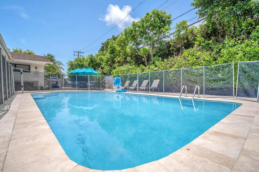 Miami 5BR House w/ BasketBall+Heated Pool + Games! - Image 1
