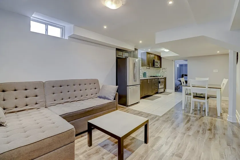 Modern Clean 2bedrm Apartment! - Image 1