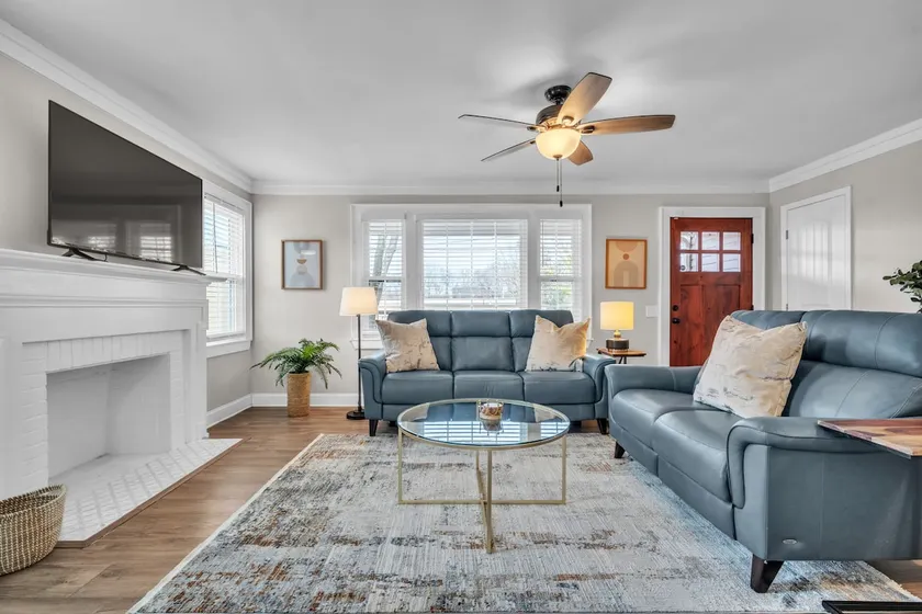 Cozy 3BR Retreat w/ Fence Near Downtown Amenities - Image 1