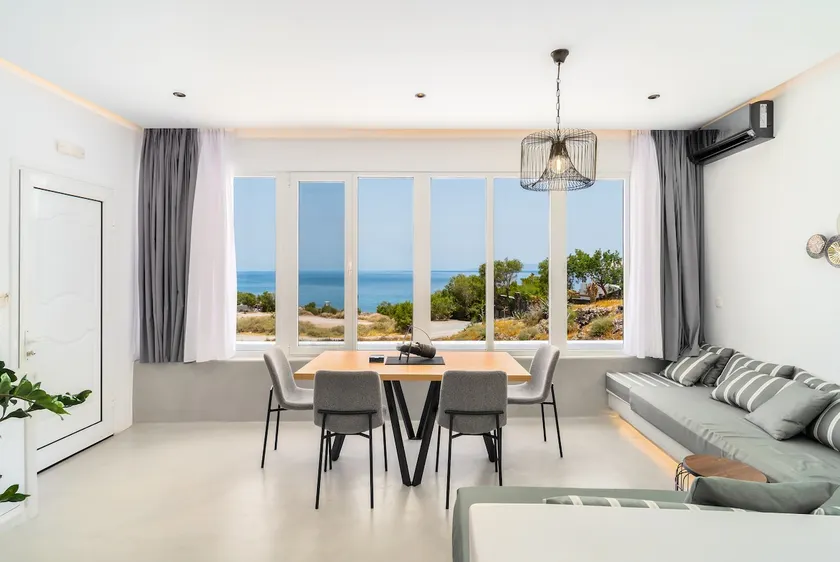 Kamara Sea View Junior Suite - Image 1