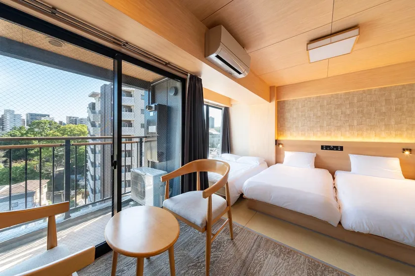 [WELLSTAY New World and Residence] OSAKA/Tsutenkaku/Zoo/4-person room/3 beds - Image 1
