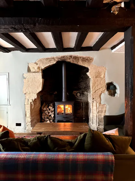 Cosy, Luxurious Cottage in Cotswold Town Centre - Image 1