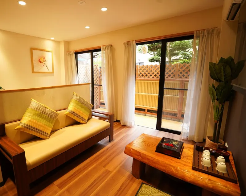Rongyuan | Japanese-style garden residence in Mingzhan | Entire three-story private home | 3 bathrooms | 1 parking space - Image 1