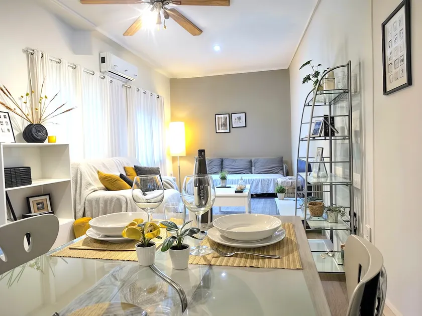 Very spacious apartment. El Pilar en tu Puerta + Breakfast - Image 1