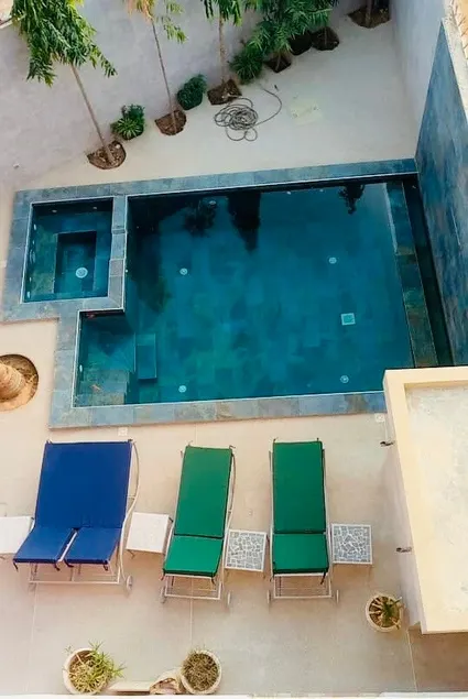 4-Person Apartment with Private Pool - Image 1