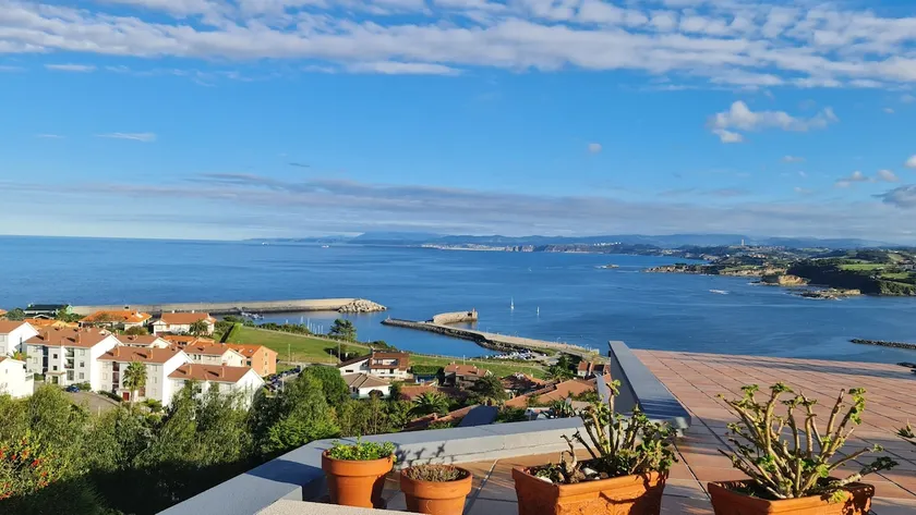 VUT 6507 AS with ocean and mountain views. - Image 1