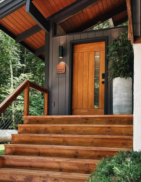 Modern Mountain Chalet Near Storyland & Summer Fun - Image 1