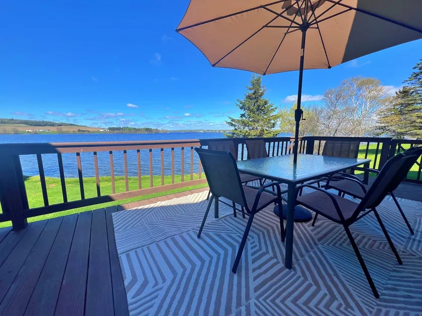 Lakefront Home in St. Agatha with nearby trails - Image 1