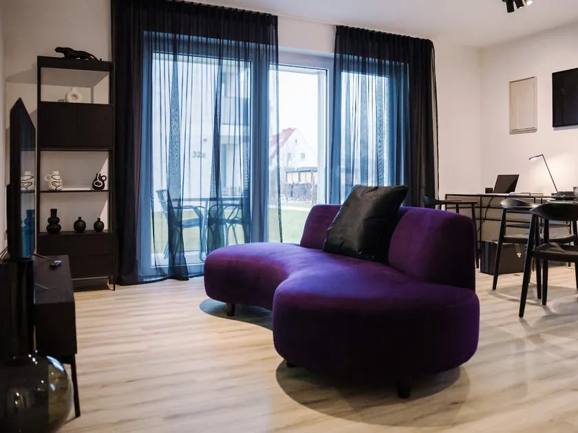 Lio Suite: Design Studio Terrace Netflix Parking - Image 1