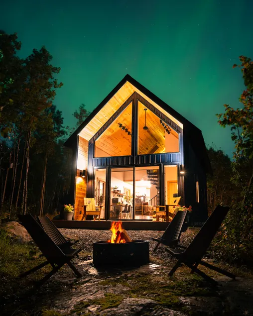 Aurora Modern Cabin with Sauna and Fireplace - Image 1