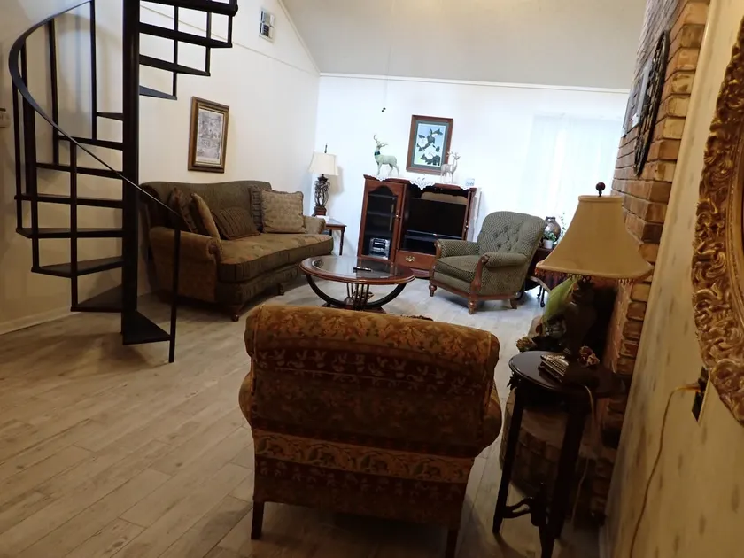 Cozy Get Away - Image 1