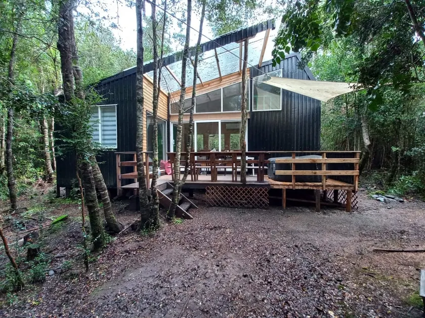In the woods by the river, no neighbors, and Starlink WiFi - Image 1