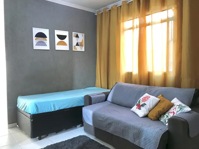 20 min from the Airport | 2 bedrooms | 1 parking space - Image 1