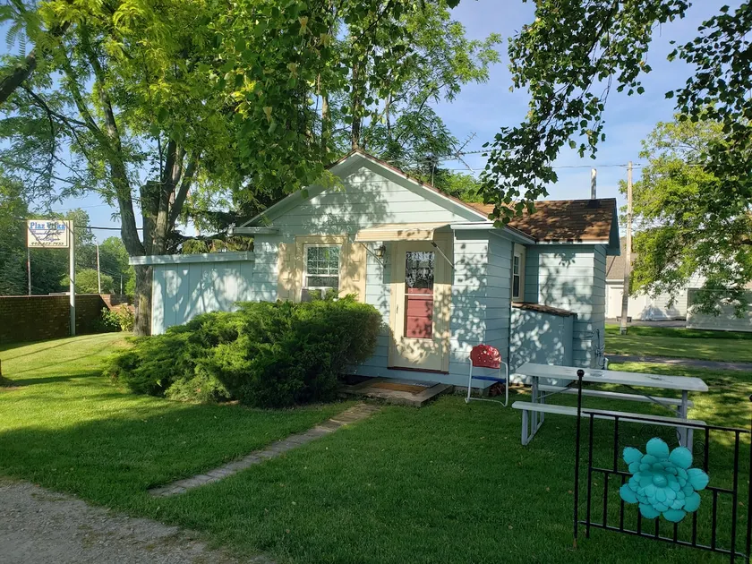 Beachfront #1 Cottage on Lake Erie Vermilion OH - Image 1