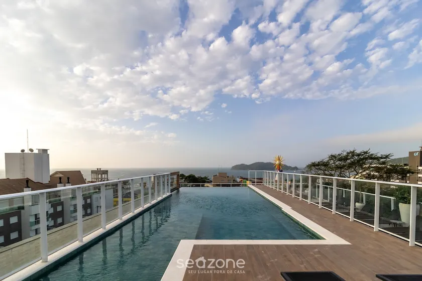 Studio with pool 350m from Bombinhas beach VEC120 - Image 1