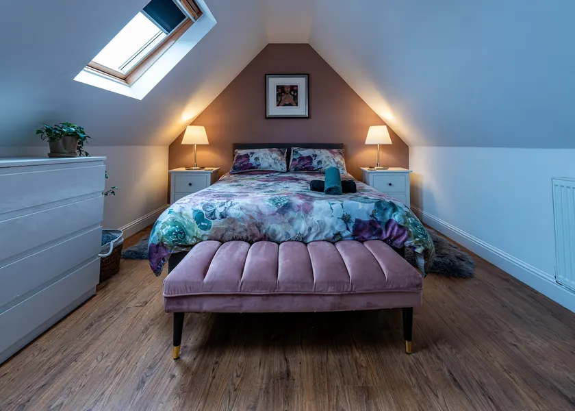 Urban retreat with stunning views - Image 1