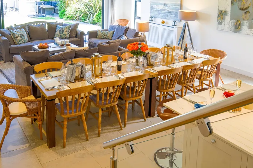 Seaview near Beach | 6BR 4.5 Bath | Sleeps 12 | EV - Image 1