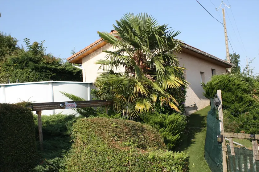 Brand-New Entire Villa, Private Pool, and Pool Table - Image 1