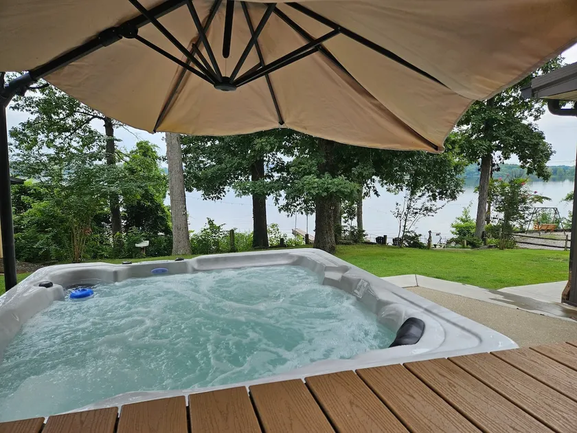 Hidden Cove, Private Dock, Game Room, Hot Tub - Image 1