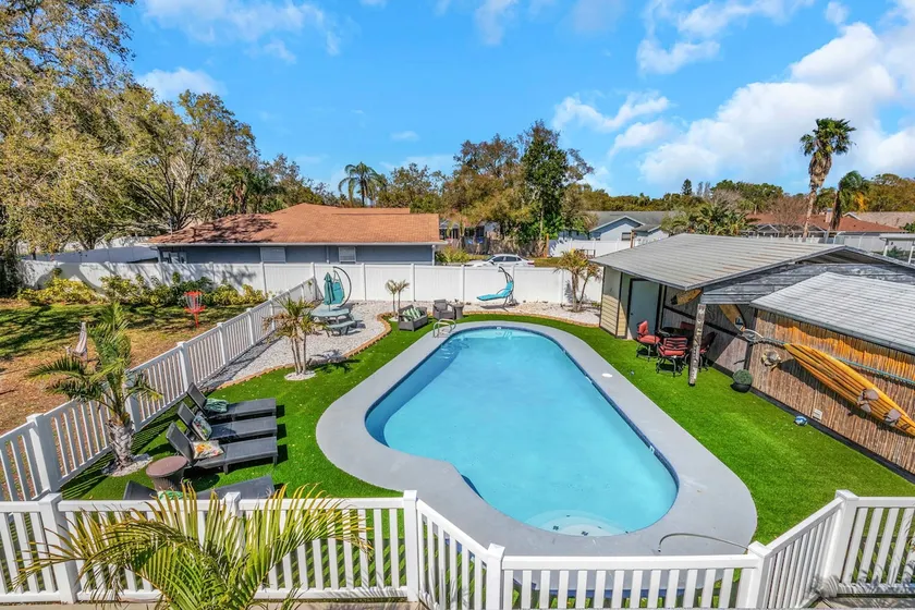 Huge 8BR Stay | Heated Pool, Game Room, Near Beach - Image 1