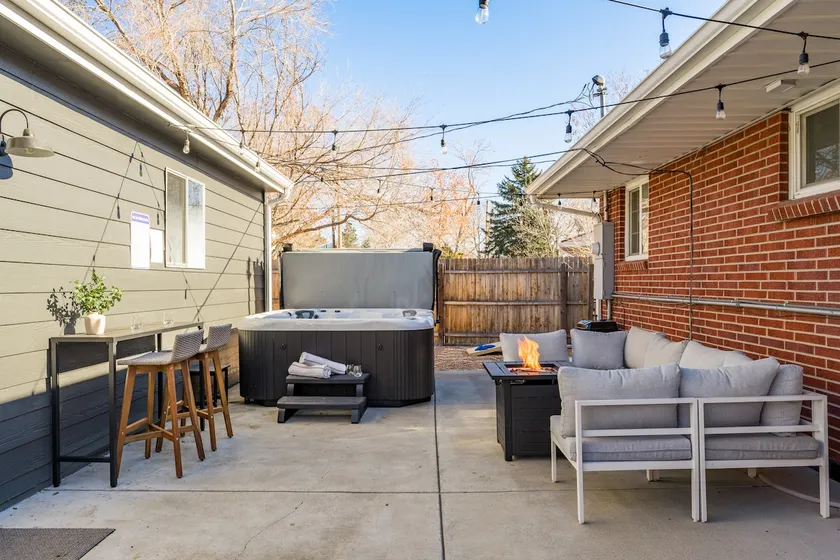 The Fika House:5BD, HotTub, Firepit, GameRoom&Yard - Image 1