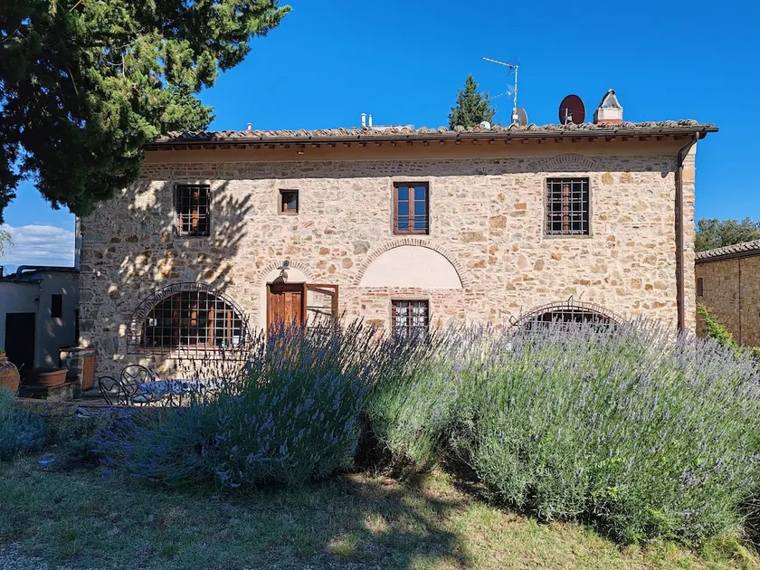 Lovely farmhouse Tuscany - Image 1