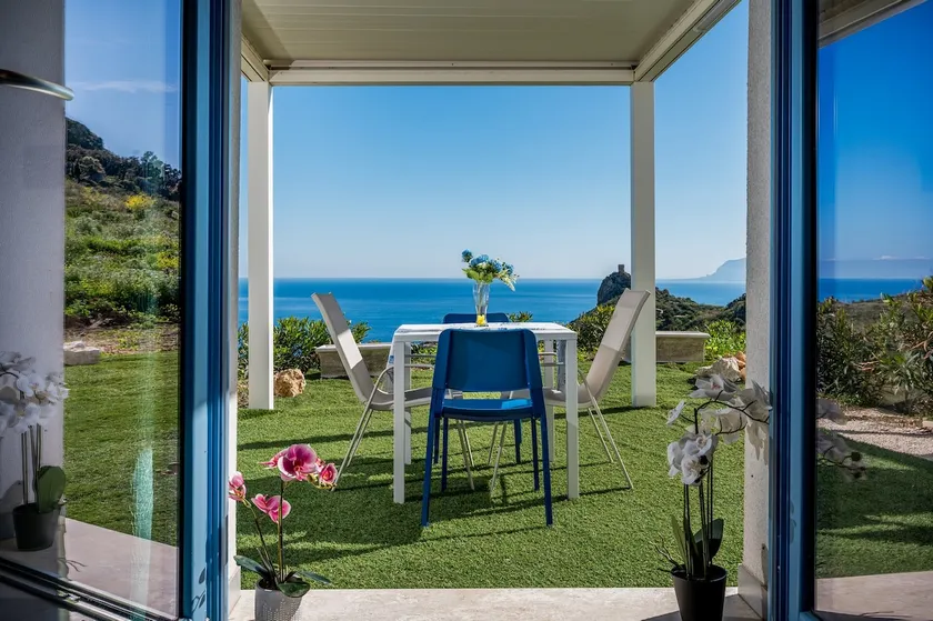 Villa Holidays View Bennistra Tower in Scopello - Image 1