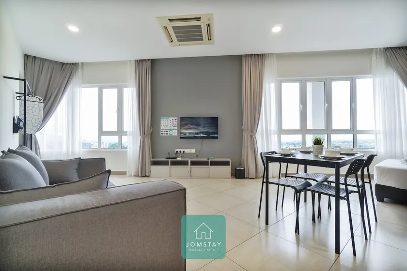 ★Super Promo★Jomstay - Octagon 2 Bedrooms Suite 1 - Image 1