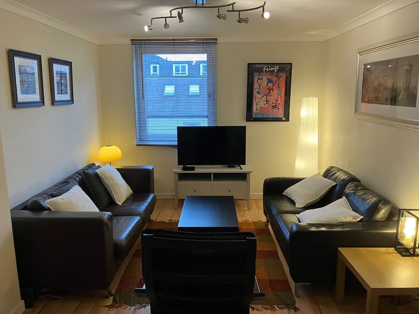 Welcoming and Homely 2 Bed in Central Location - Image 1