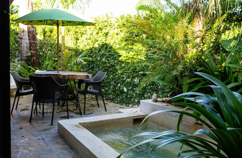 BLUE Kasita: Private Jacuzzi, Patio & BBQ - Image 1