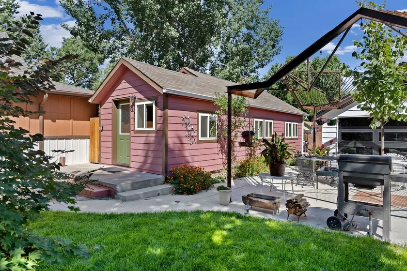 Quaint Cottage near Downtown Loveland - Image 1