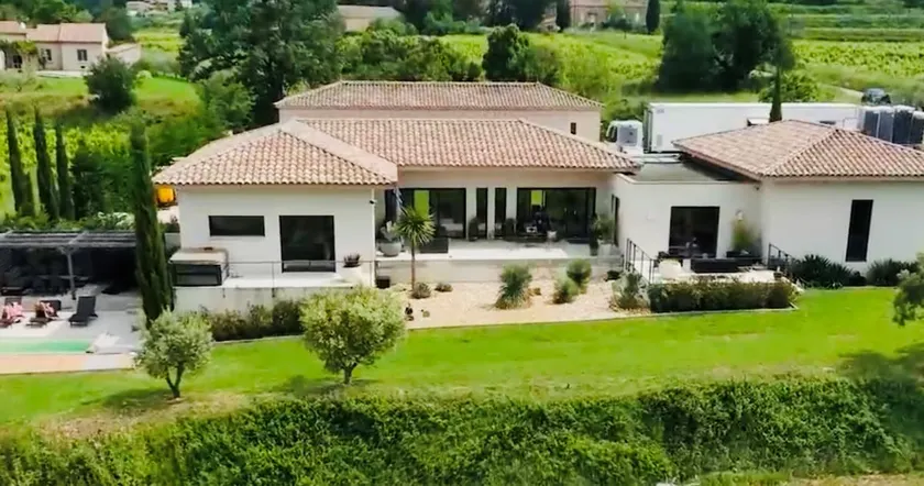 Chateau Juliette Winery Villa Provence - Image 1