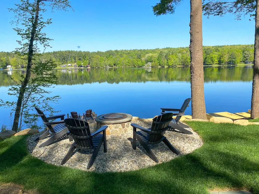 CHATEAU SHORELINE- Frente al lago - Image 1