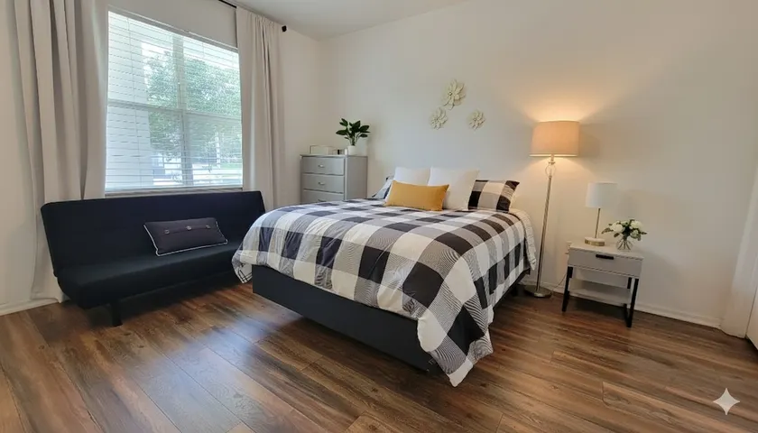 ✨️Spacious with 2 Master suites next to I-75&Mall - Image 1