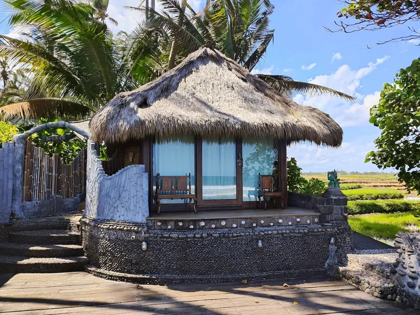 Beachfront Villa Nixie and the Sea Tabanan - Image 1