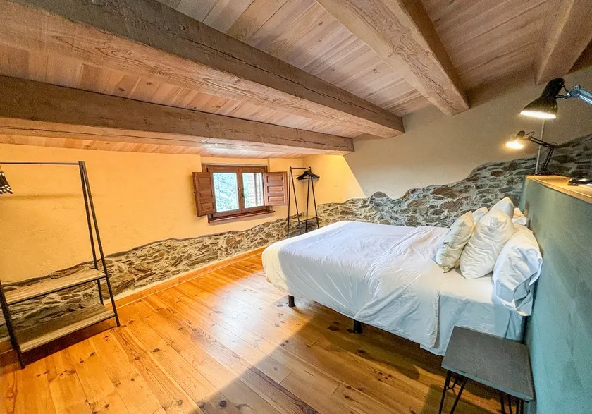 1. Can Rovira de Fogars, Montseny - Image 1