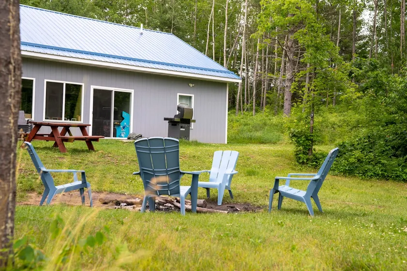 Up Nort Cabin - Image 1